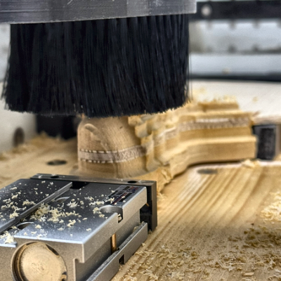 Milling the ergonomic handle